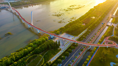 城市自然风景航拍河流桥生态环境道路交通