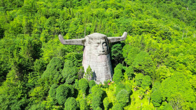 航拍湖北神农架神农坛5A景区