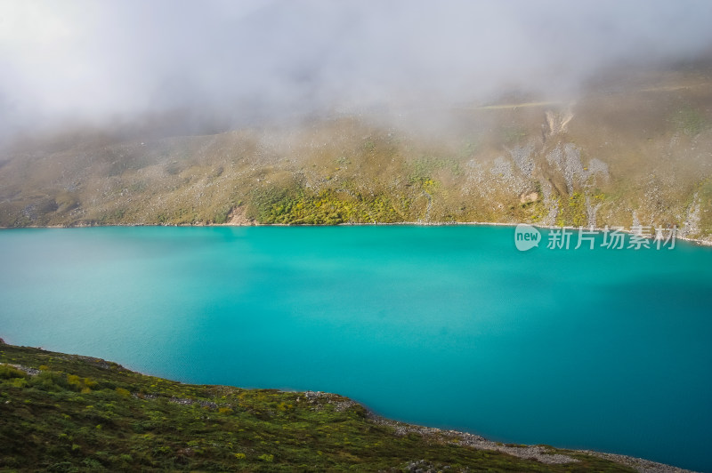 西藏山南白玛林措山水自然风景