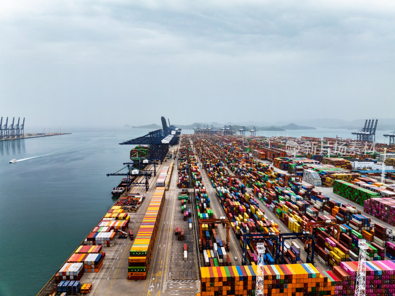 盐田国际集装箱码头