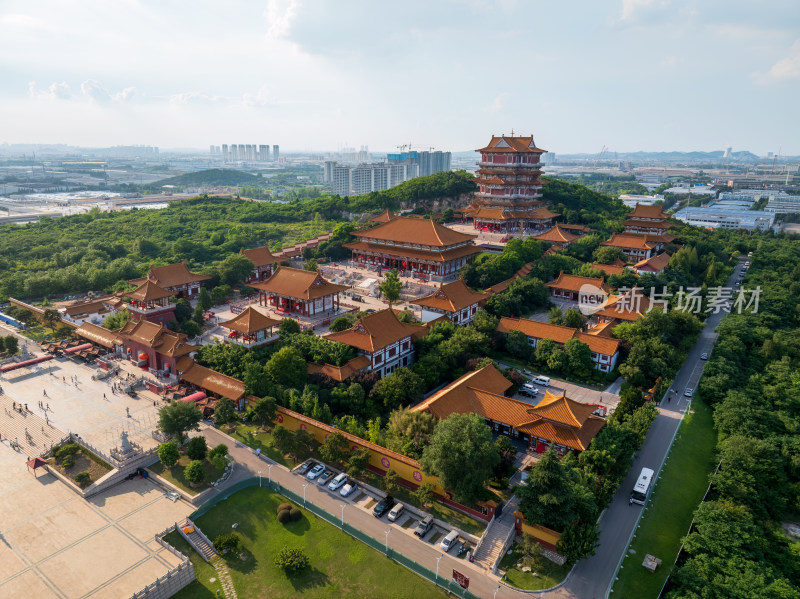 夏季白天航拍江苏徐州宝莲寺全景