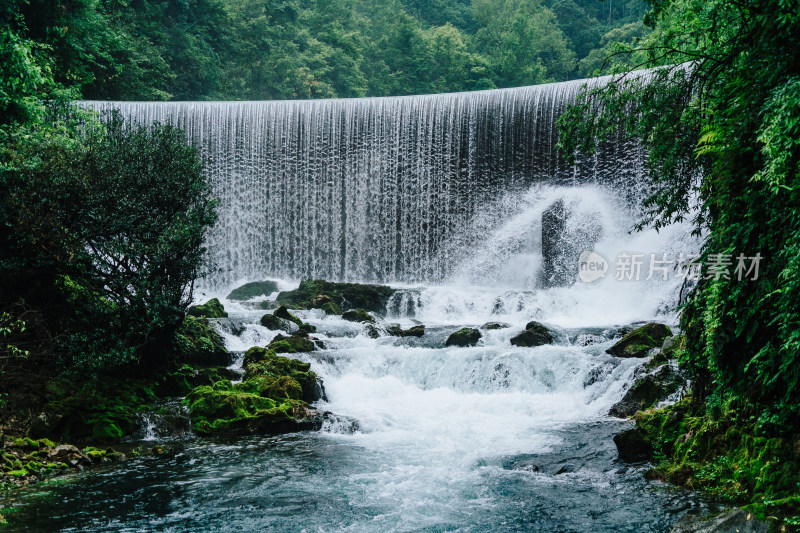 黔南荔波小七孔景区卧龙潭