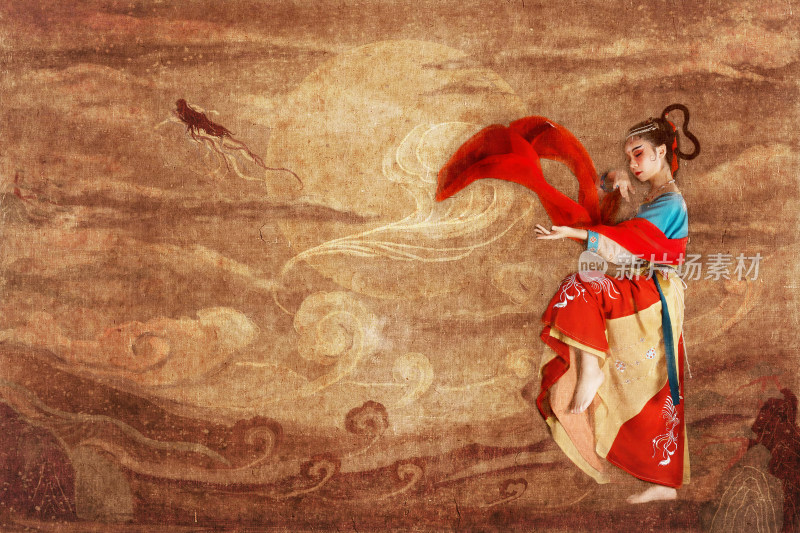 古风女子身着汉服翩翩起舞