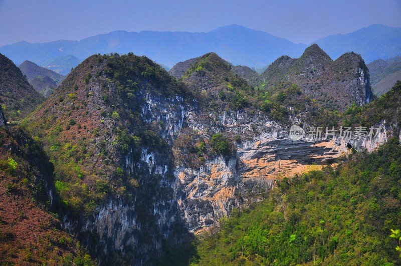 大石围天坑崇山峻岭鲜为人知的秘境