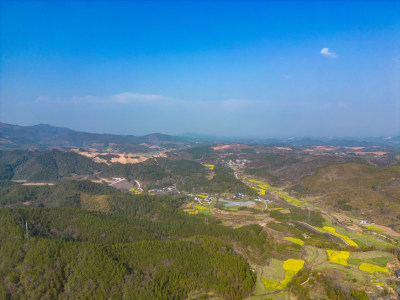 山川农田油菜花美丽乡村航拍摄影图