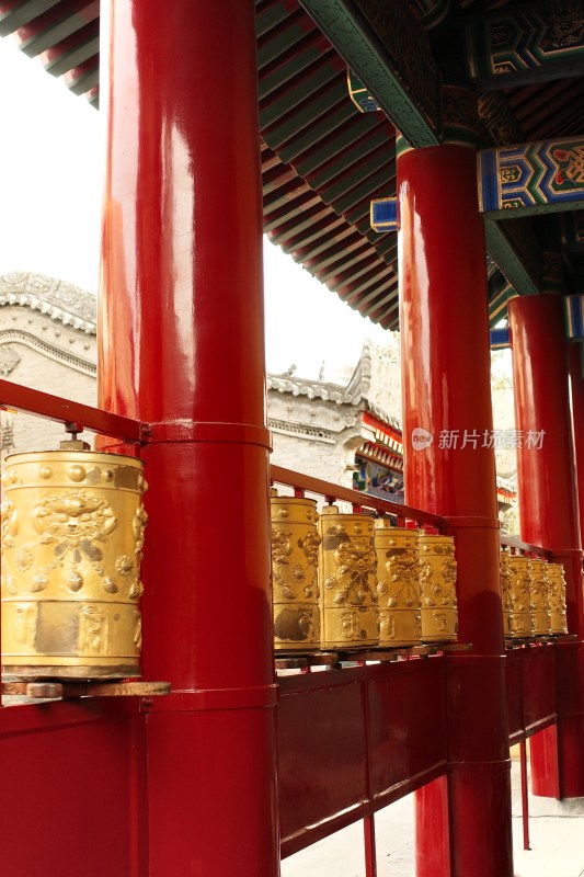 西安藏传寺庙广仁寺内部景观