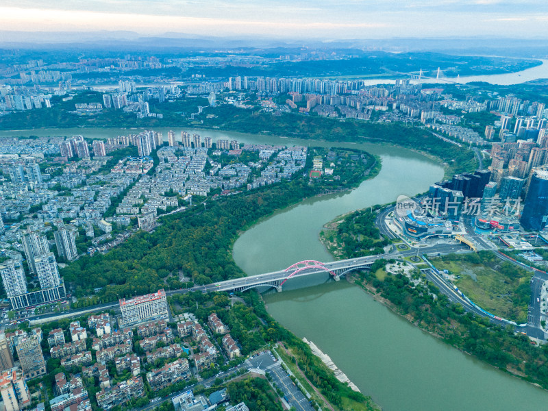 航拍泸州清晨日出城市风光摄影图