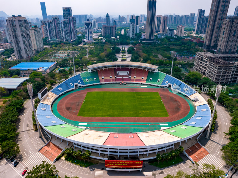 广西柳州城市风光建筑交通航拍图