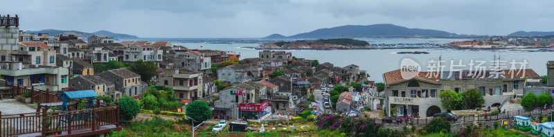 福建省福州平潭岛北港村的传统石厝民居全景