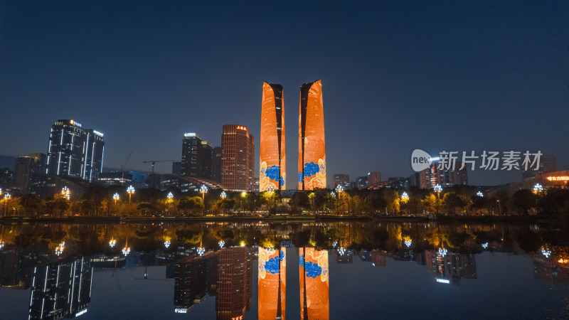 成都天府新区双子塔夜景