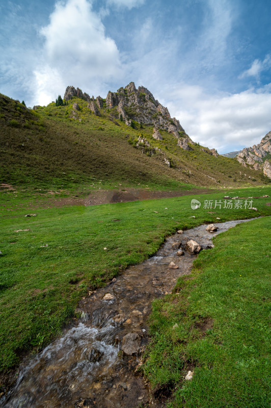 高山峡谷溪流纳摩大峡谷