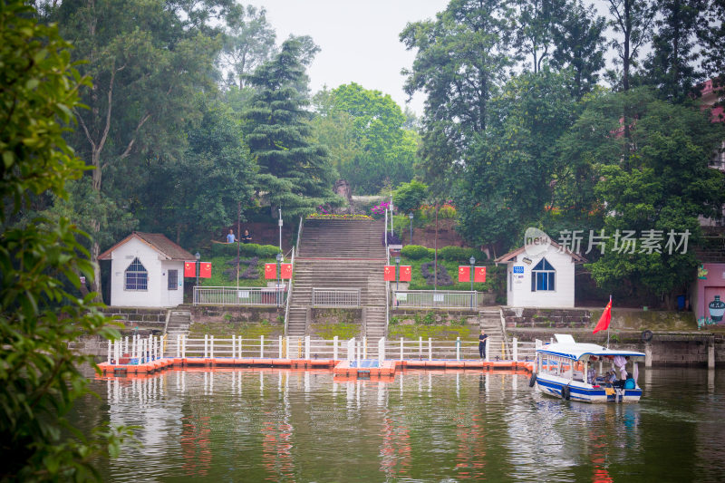 三岔湖旅游风景区