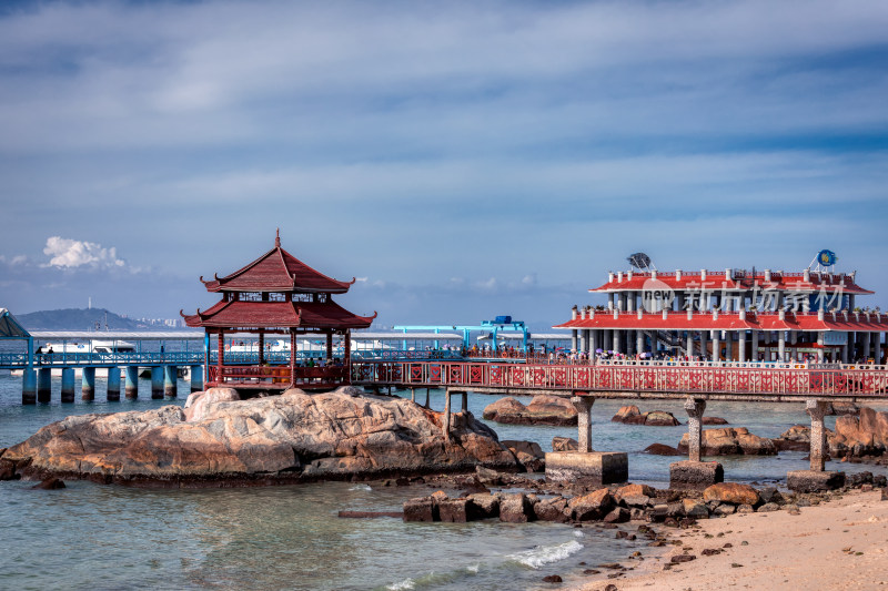 海南三亚蜈支洲岛情人桥风景