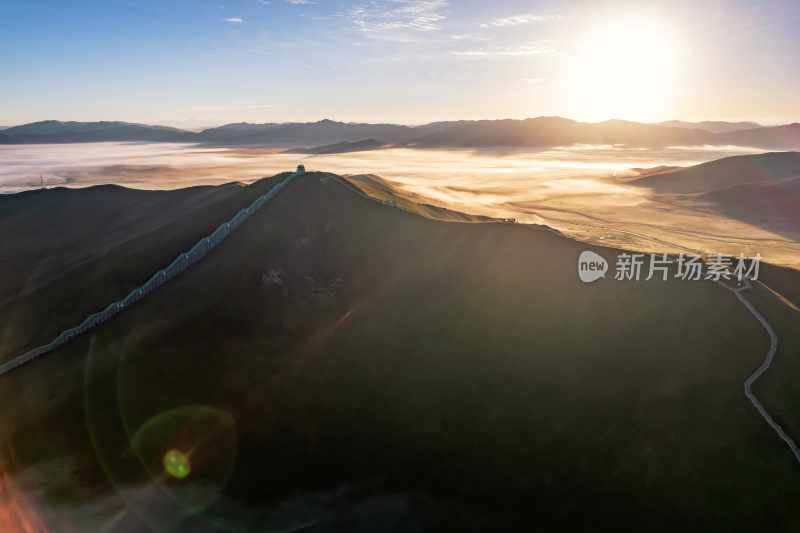 川西若尔盖甘南草原河流日出云海