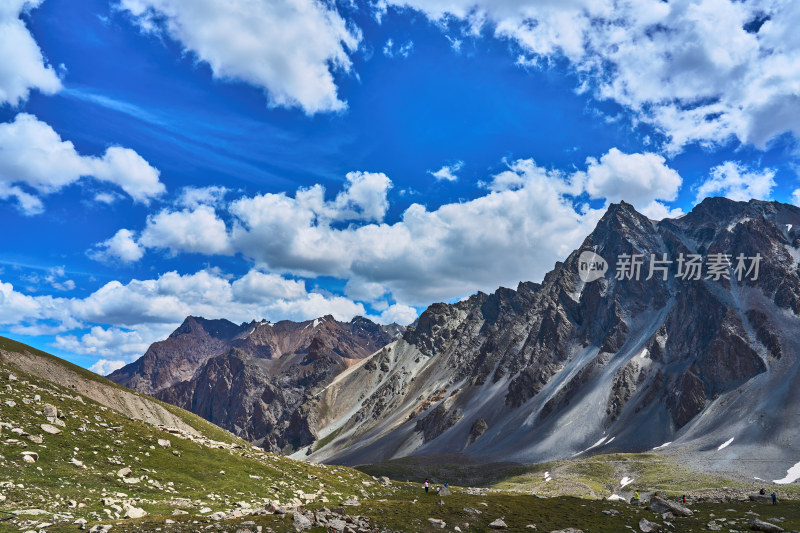 哈希勒根达坂的风光美景