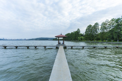 武汉东湖风景区听涛泳场景点