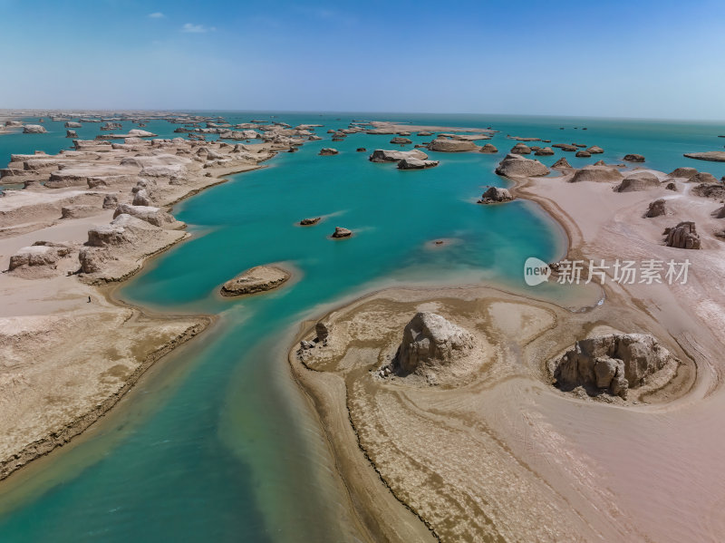 青海海西州乌素特水上雅丹奇异地貌高空航拍