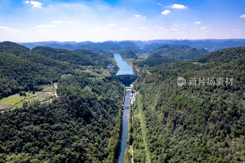 湖南湘西凤凰古城长潭岗水利风景区航拍图