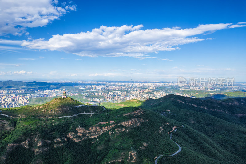 北京定都阁俯瞰城市全景同框