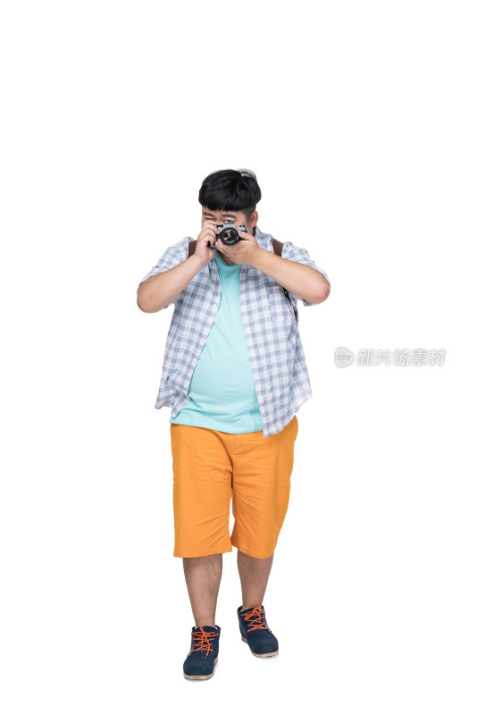 肥胖青年男子在拍照