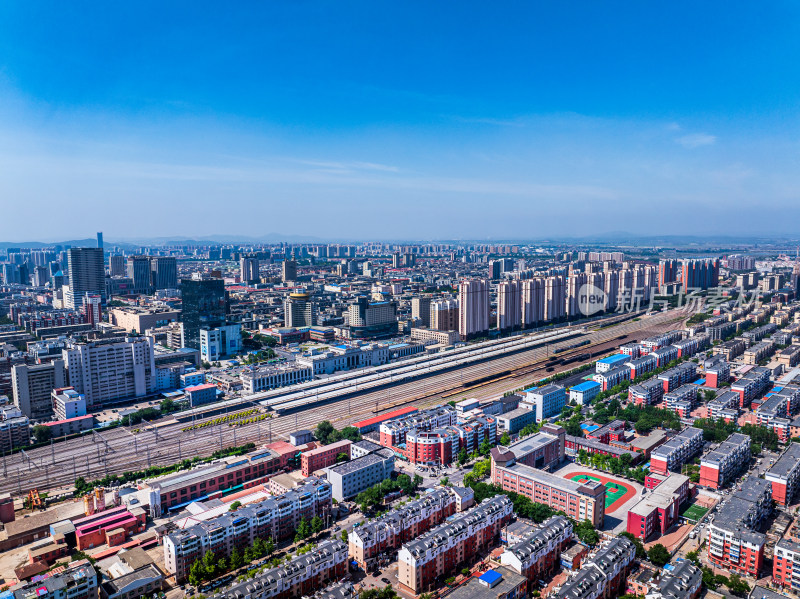 中国辽宁锦州火车站城市建筑航拍全景