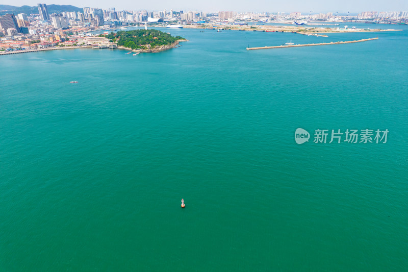 山东烟台沿海城市建设航拍摄影图