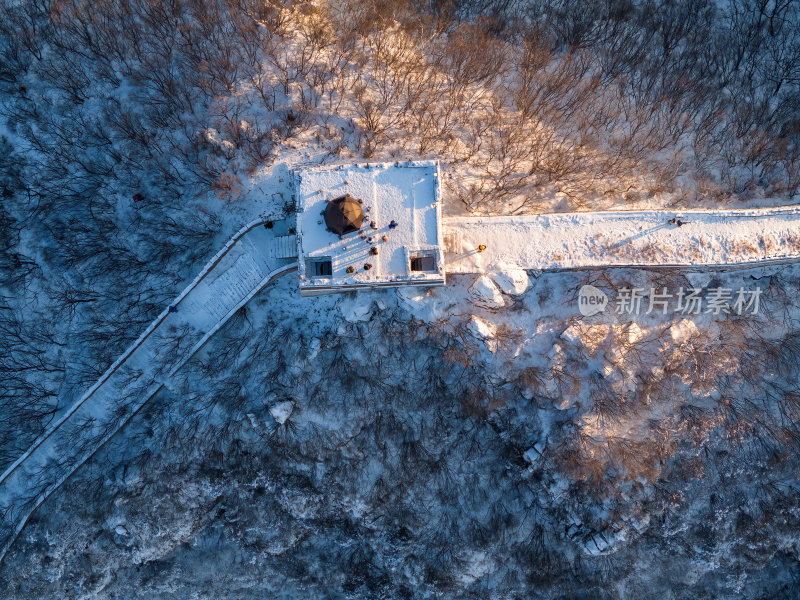 河北金山岭万里长城清晨冬季雪景航拍