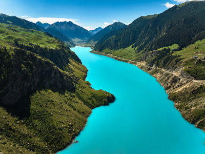 新疆昭苏玉湖景区