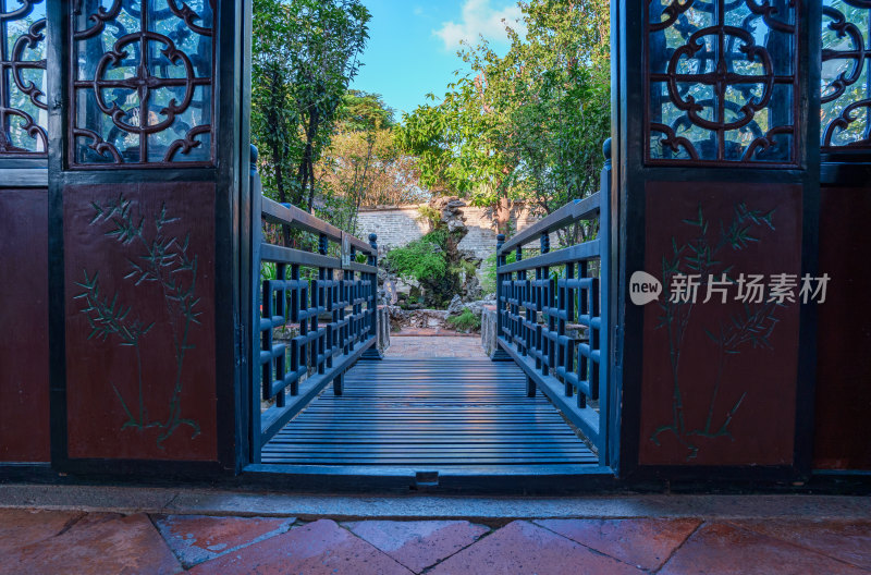 广州番禺余荫山房中式传统岭南建筑庭院走廊