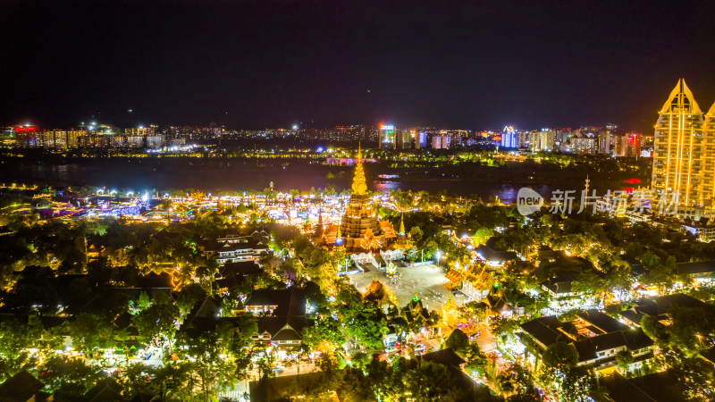 云南西双版纳告庄西双景夜景