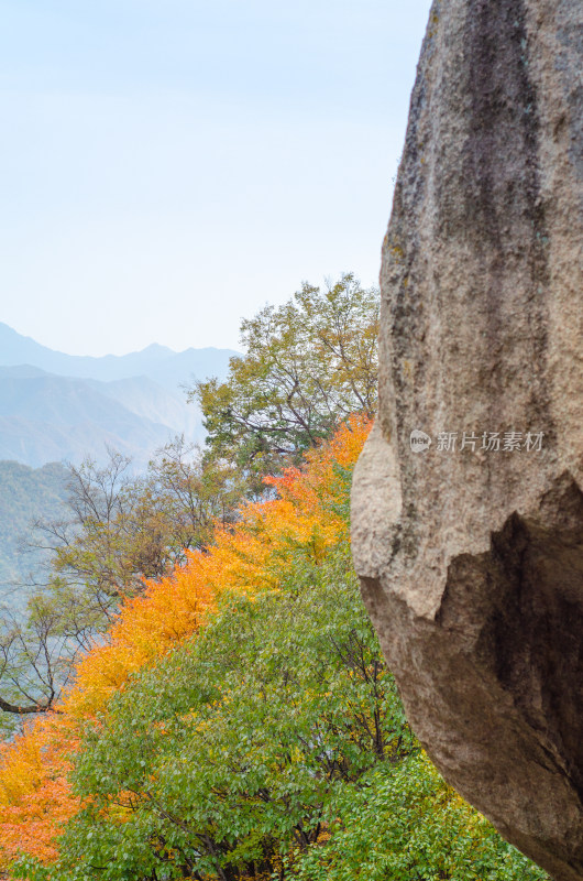 河南省洛阳白云山九龙潭秋天风景