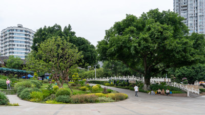 四川宜宾城市地标合江门广场阴天场景