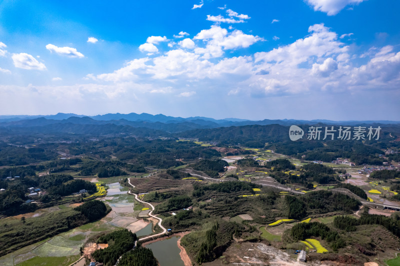 山川丘陵农田农业种植航拍图