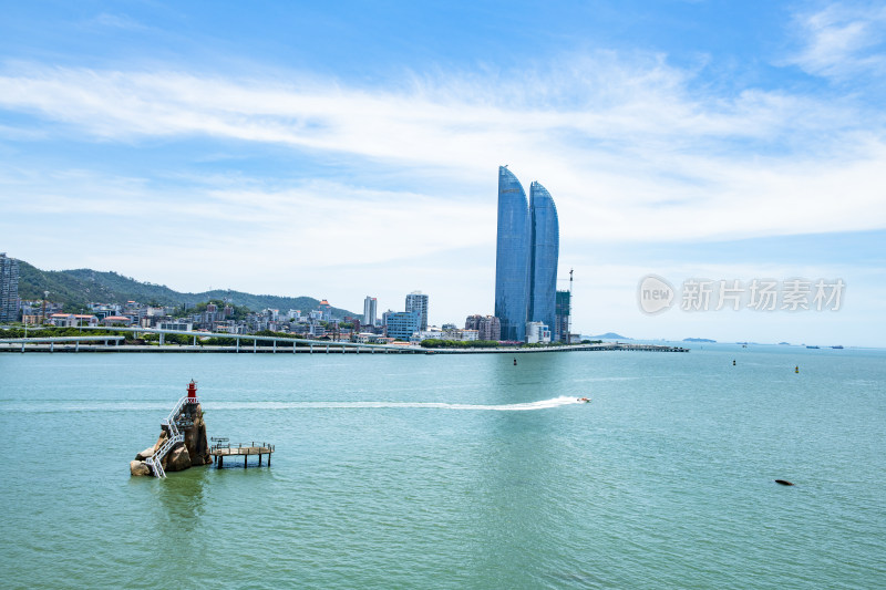 厦门双子塔地标建筑 鼓浪屿 城市风光