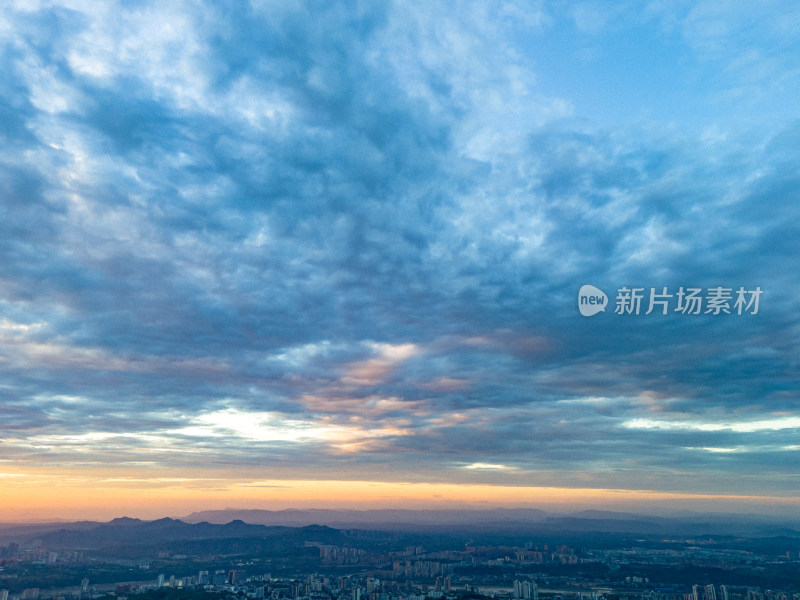 航拍泸州清晨日出城市风光摄影图