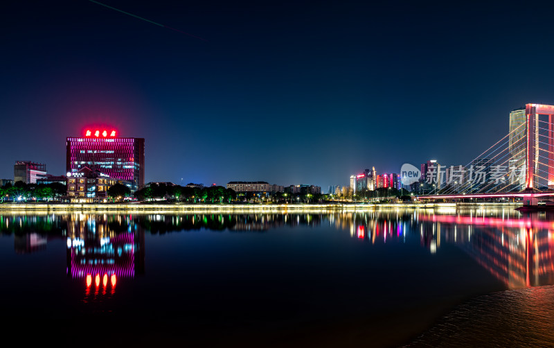 浙江宁波老外滩三江口夜景夜色城市建筑景观