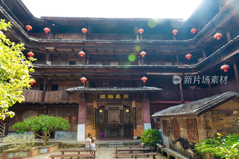 福建永定土楼客家祖训馆庆成楼建筑内部景观