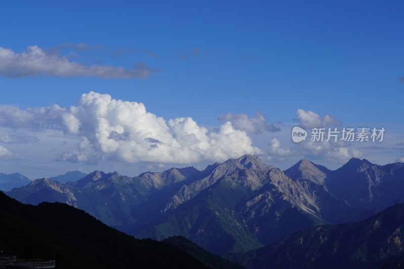 神仙池景区蓝天白云