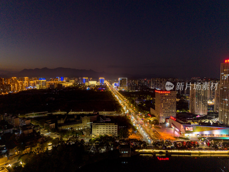 江西上饶城市夜景航拍图