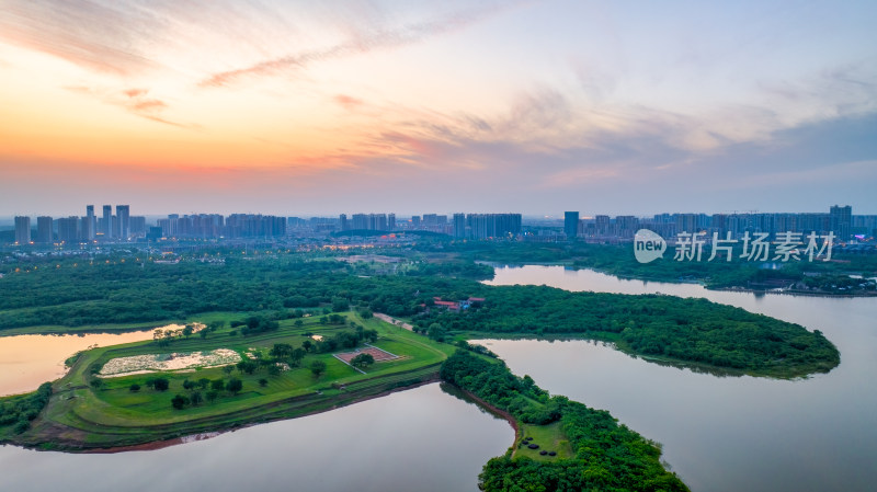 夕阳下的武汉府河