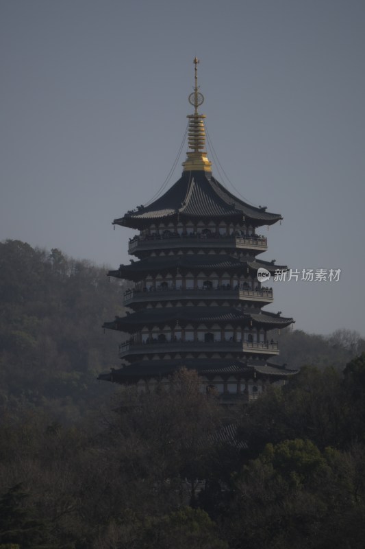 中式古塔远景