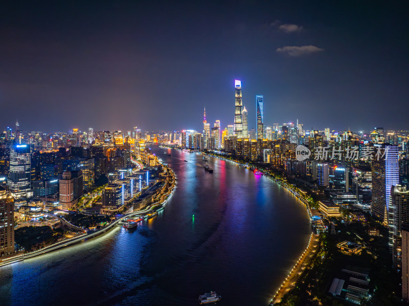 航拍上海外滩黄浦江陆家嘴城市夜景