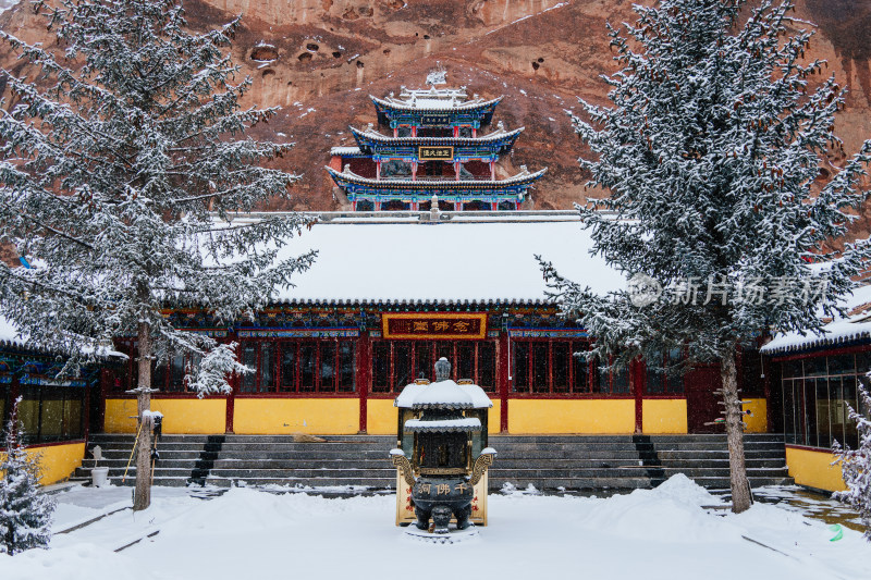 张掖马蹄寺