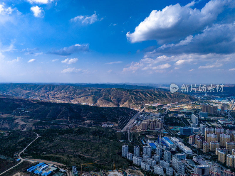 西北地区山区高山种植航拍图