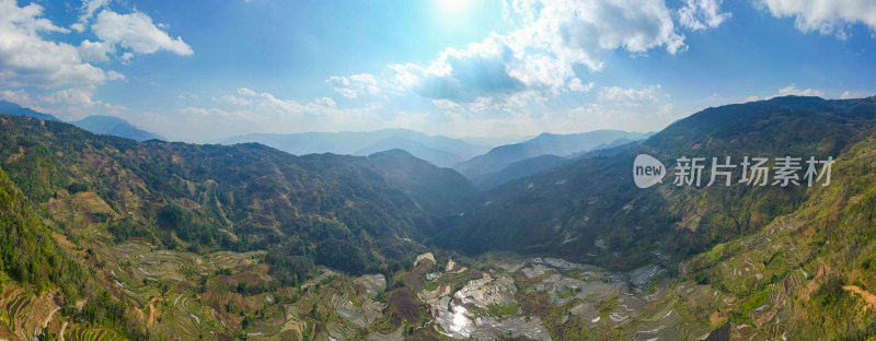 航拍云南元阳梯田田园风光全景图