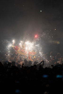 广东梅州中国非遗顺丰火龙狂舞夜焰火龙腾