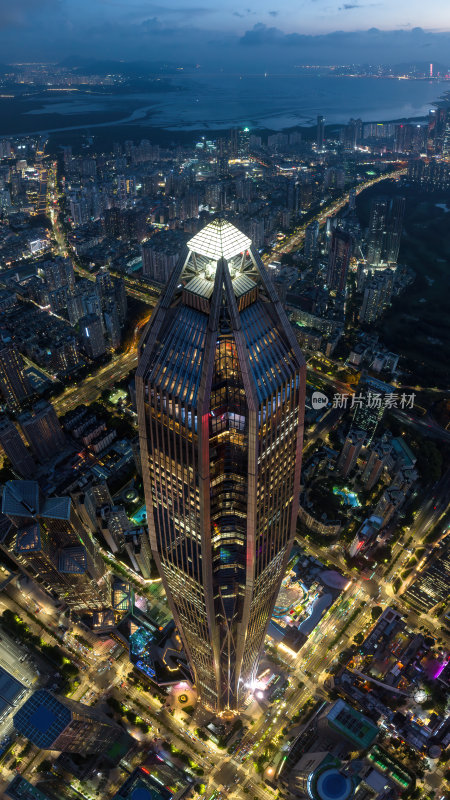 深圳福田CBD大湾区平安大厦夜景蓝调航拍