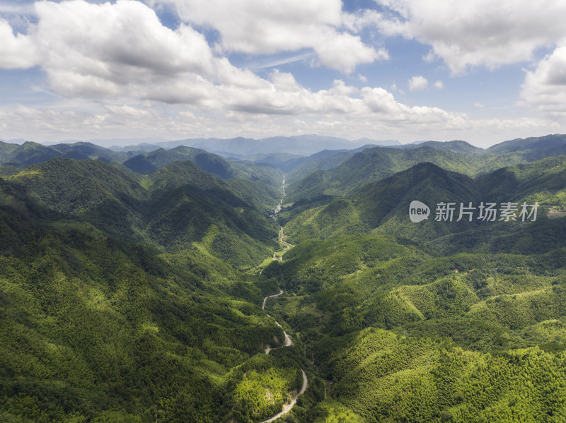 高山航拍云海日出