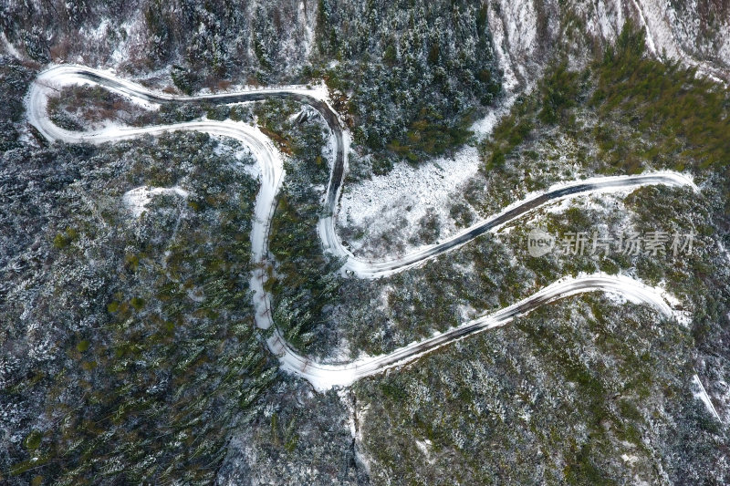 云和梯田周边雪后的风景