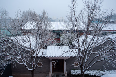 中式建筑雪景